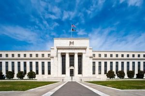 O Federal Reserve anunciou um aumento de 0,25 ponto percentual nas taxas de juros, o primeiro aumento desde 2018