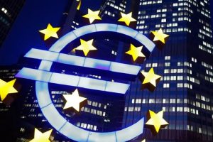 BCE decidiu manter as taxas de juros inalteradas, embora tenha declarado que planeja aumentá-las em julho e setembro
